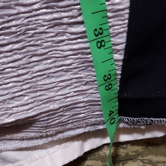 Elegant Sleeveless Beige With Gold and Black Women's Dress Fully Lined Size 10 - Picture 11 of 13